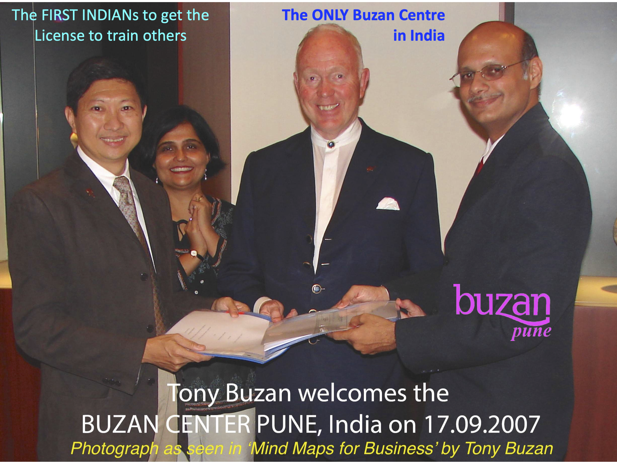 Tony Buzan officially welcomes Buzan Center Pune, India — 17 September 2007